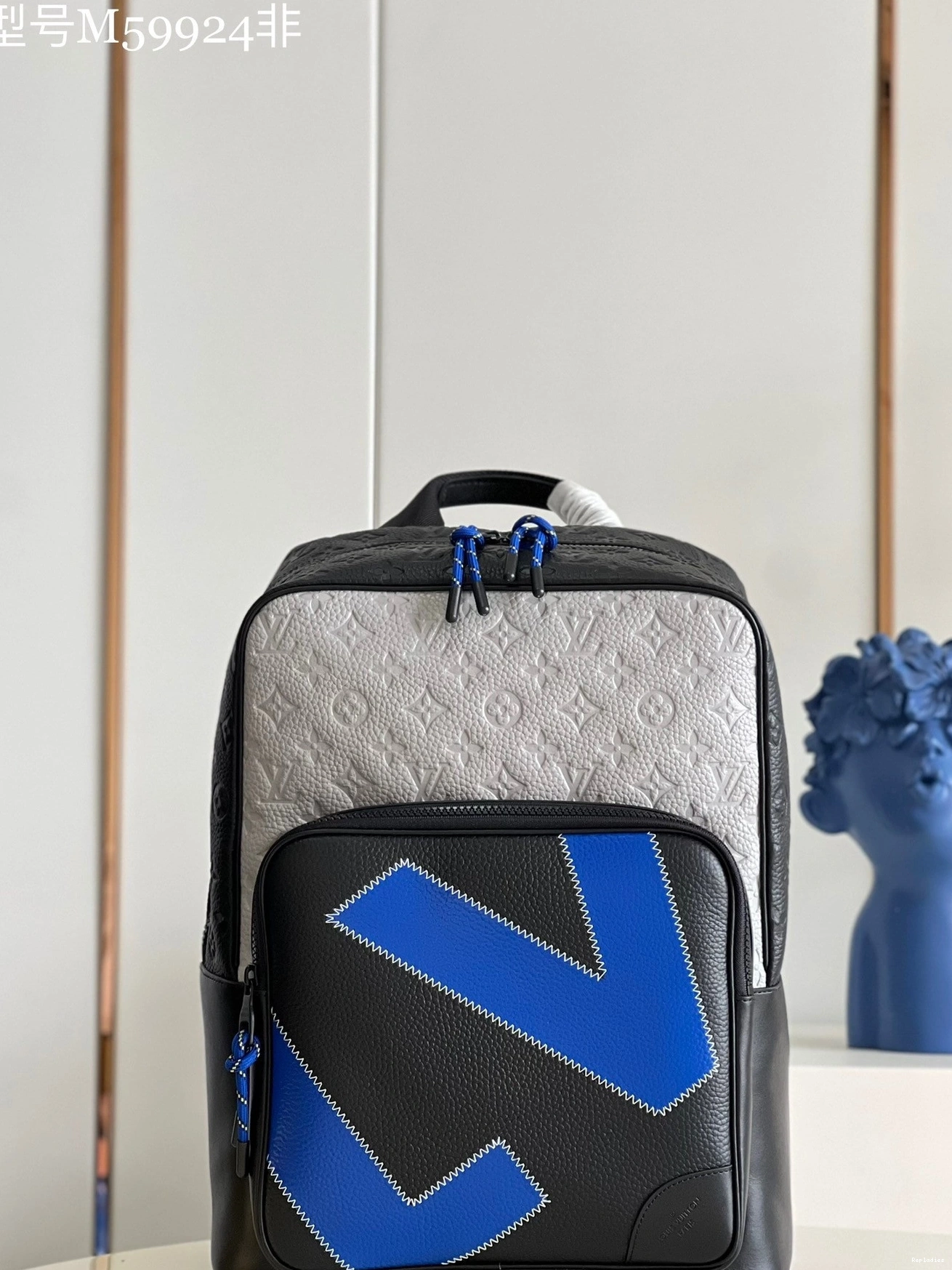 Rep ladies DEAN BACKPACK Louis Vuitton 0712